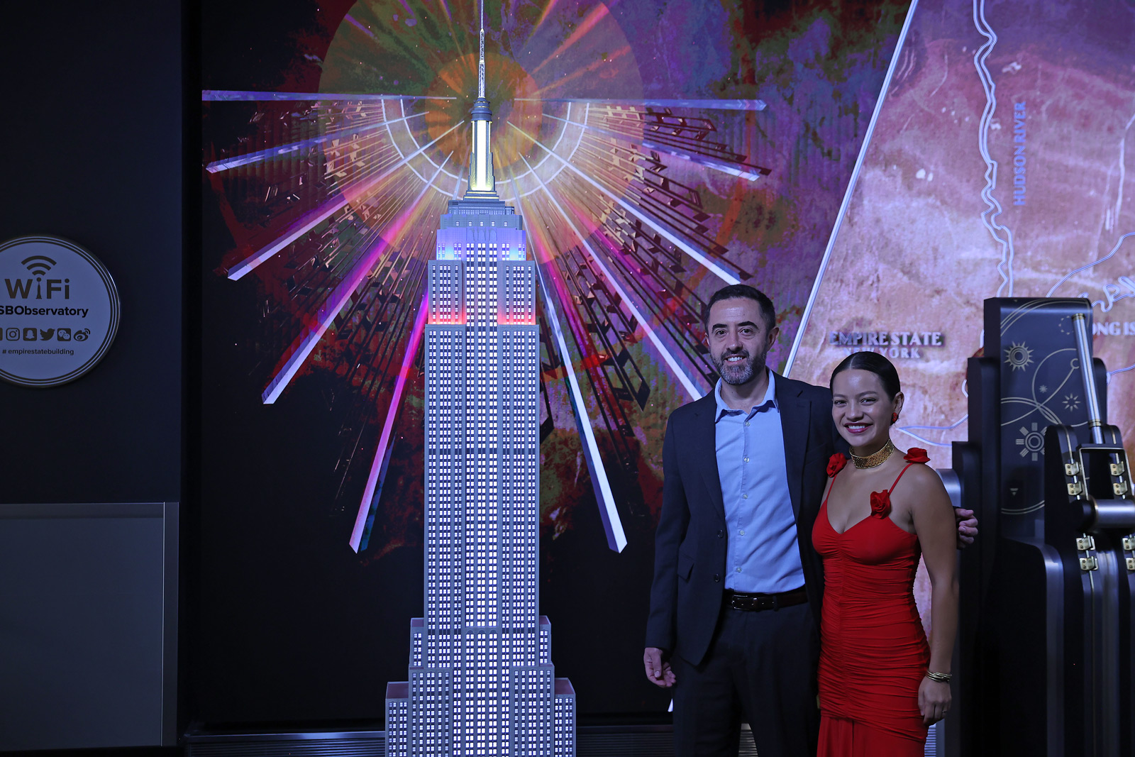 Por primera vez una mujer colombiana encendió el Empire State con el tricolor nacional