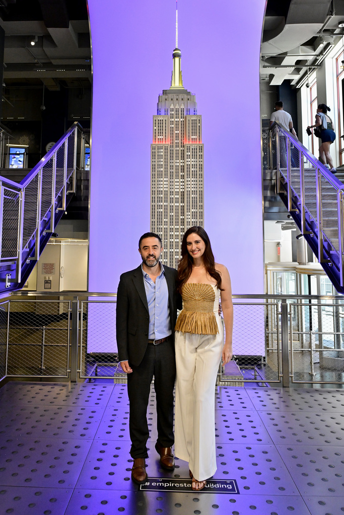 El Empire State encendió su tradicional iluminación en homenaje a Colombia en los 214 años de la Independencia.