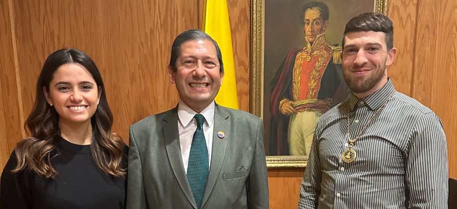 Delegado de la Comisión de Derechos Humanos de la Alcaldía de Nueva York en el Consulado de Colombia