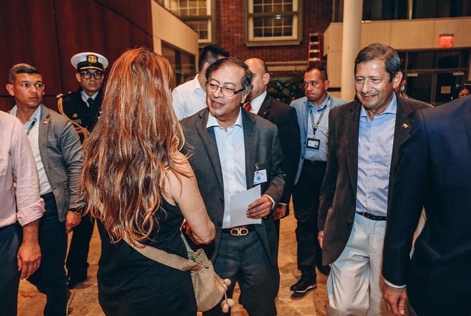 Cónsul de Colombia en Nueva York recibe al Presidente Gustavo Petro