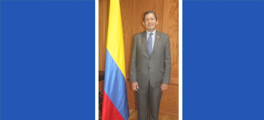 Crisanto Torres Pabón, funcionario de carrera diplomática, es el Cónsul General encargado del Consulado de Colombia en Nueva York. Conozca aquí su perfil 