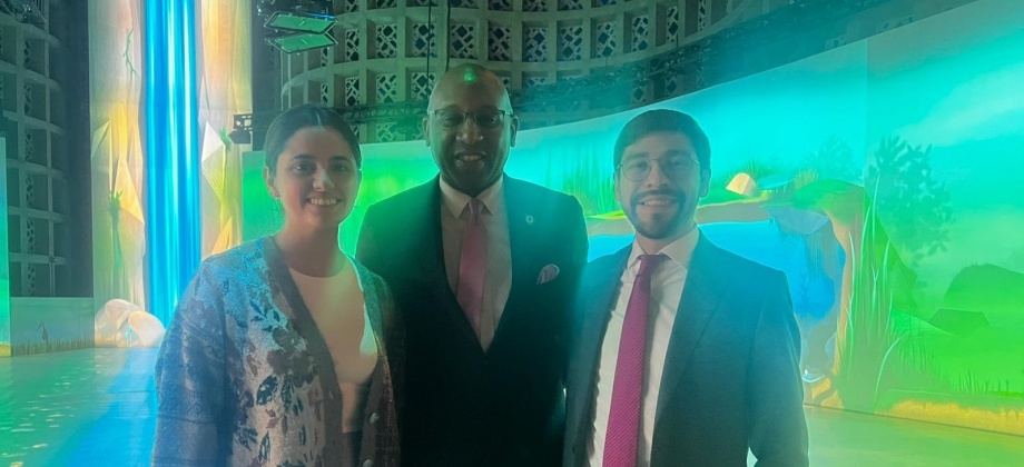 Consulado participó en el evento en donde el Presidente del Condado de Queens, Donovan Richards, destacó las contribuciones que ha hecho la comunidad latinoamericana al Condado