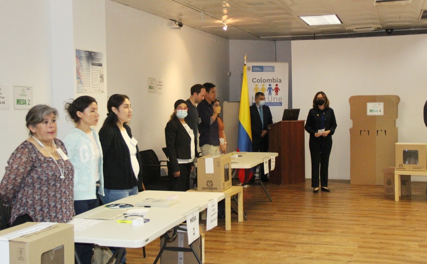Colombianos en Nueva York y Connecticut ya votan de manera anticipada en la sede del Consulado
