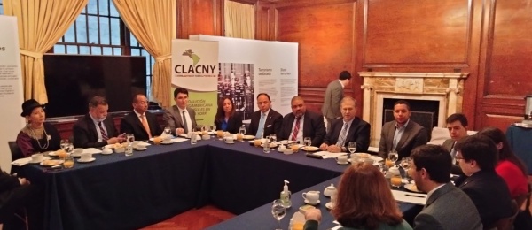 En reunión con la Coalición de Cónsules Latinoamericanos, en la que participó Colombia, el Fiscal del distrito de Manhattan explicó cómo viene trabajando para lograr espacios seguros para nuestras comunidades