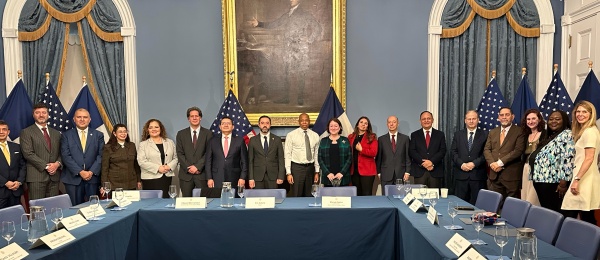 Alcaldía de Nueva York y Cónsules Latinoamericanos definieron agenda de trabajo conjunta que prioriza temas urgentes para las comunidades migrantes